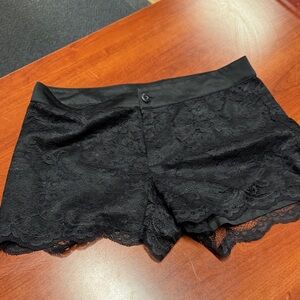 David Bitton lace shorts size 4 // 112136